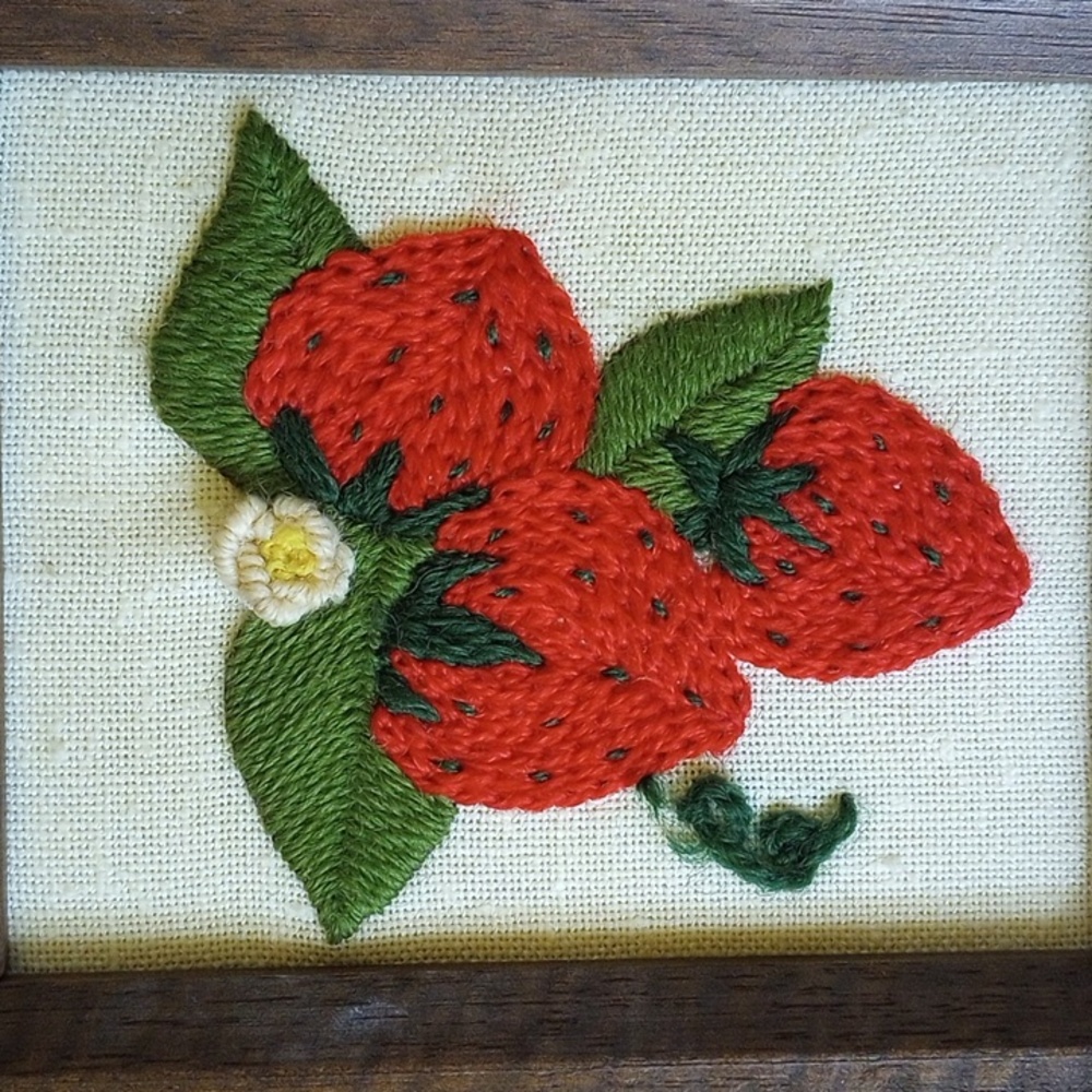 Vintage Completed Crewel Strawberry Sampler in Brown Wood Frame, Red Green White - Picture 2 of 5